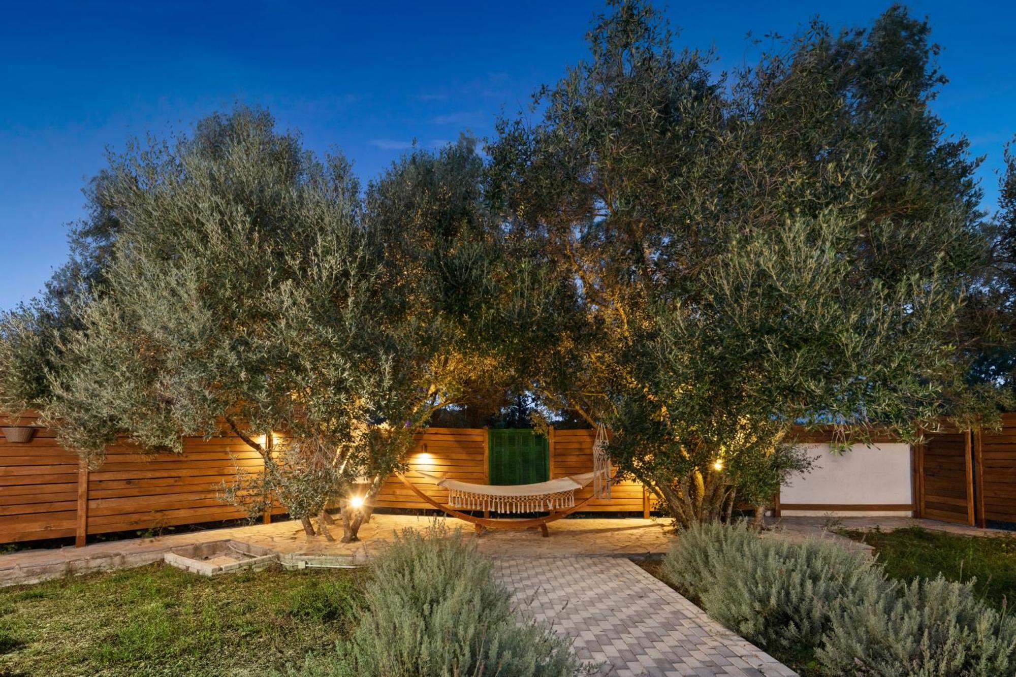 Villa Serenity - Off Grid Villa Pouládes Eksteriør bilde